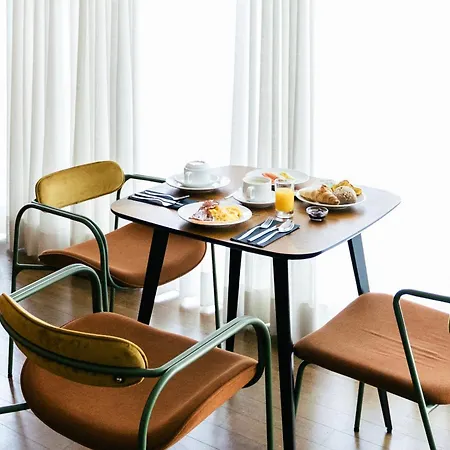 &tales Collection - With Service And Breakfast Óbidos