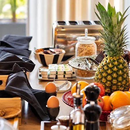 &tales Collection - With Service And Breakfast Obidos